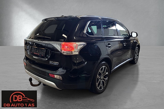 Mitsubishi Outlander 4 of 5