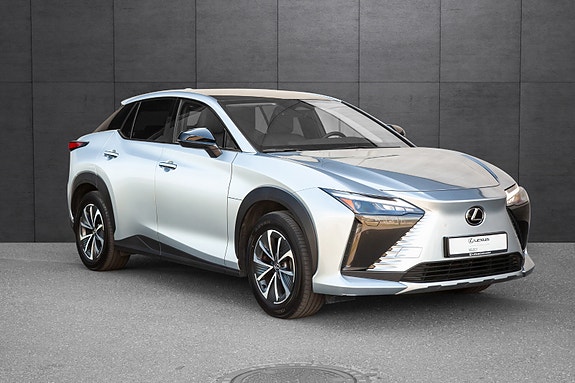 Lexus RZ450e 5 of 20
