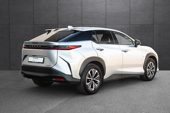 Lexus RZ450e 4 of 20
