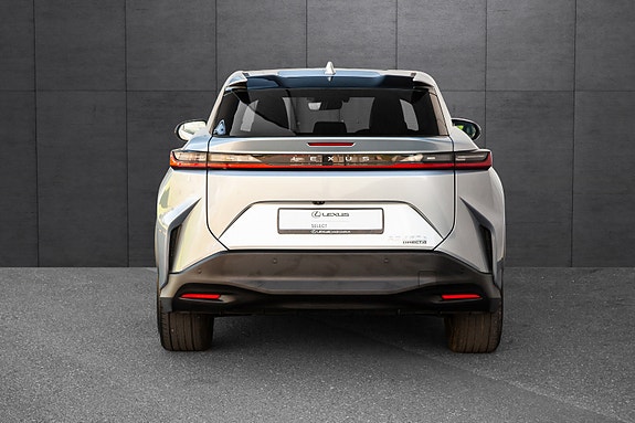 Lexus RZ450e 3 of 20