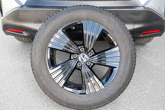 Lexus RZ450e 19 of 20