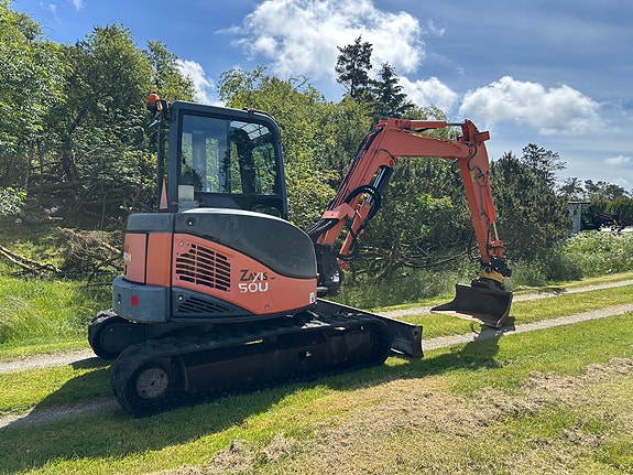 Hitachi ZX50U-2 - ENGCON ROTORTILT - HYDRAULISK KLYPE - 4 SKUFFER 4 of 5