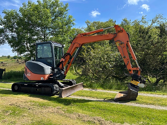 Hitachi ZX50U-2 - ENGCON ROTORTILT - HYDRAULISK KLYPE - 4 SKUFFER 2 of 5