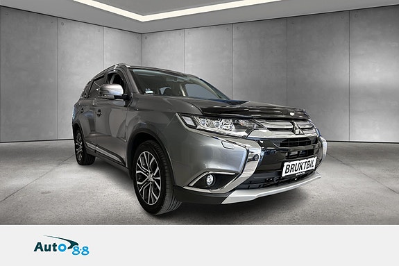 Mitsubishi Outlander 2 of 5