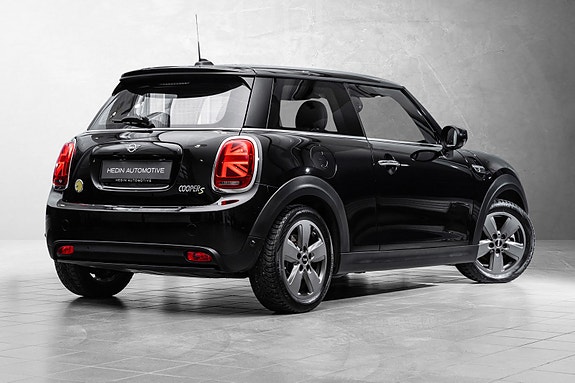 MINI Cooper SE 5 of 5
