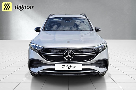 Mercedes-Benz EQB300 2 of 5