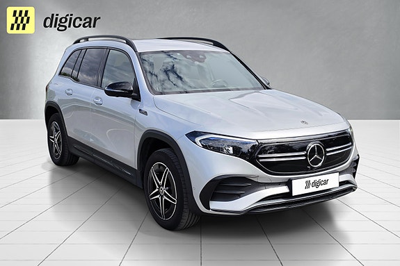 Mercedes-Benz EQB300 3 of 5