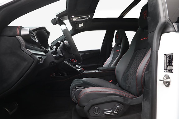 Lamborghini Urus 18 of 30