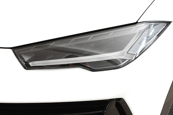 Lamborghini Urus 10 of 30