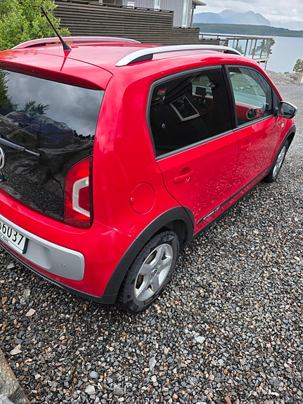 Volkswagen UP! 6 of 14
