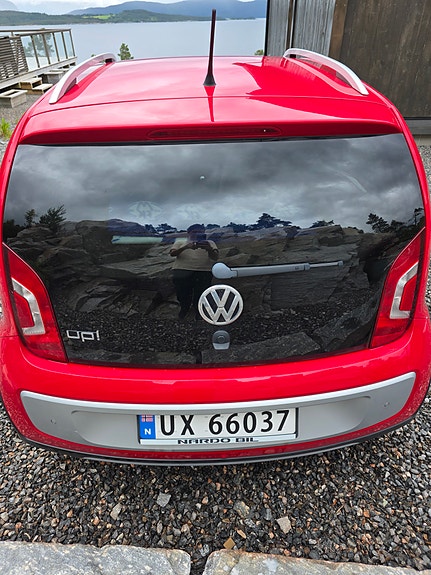 Volkswagen UP! 4 of 14
