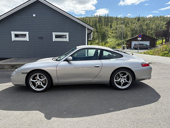 Porsche 911 2 of 23