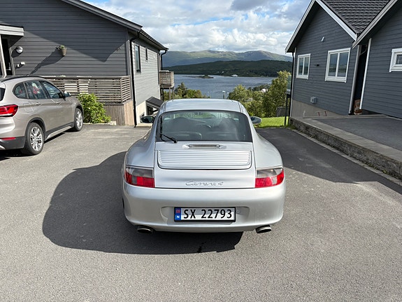 Porsche 911 4 of 23