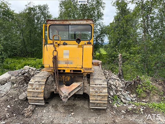 International TD15C 4 of 5