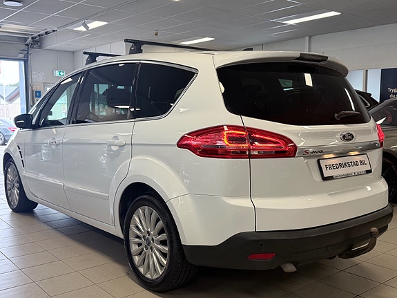 Ford S-MAX 2 of 5