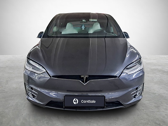 Tesla Model X 8 of 28