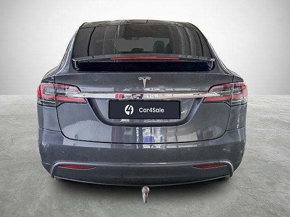Tesla Model X 4 of 28