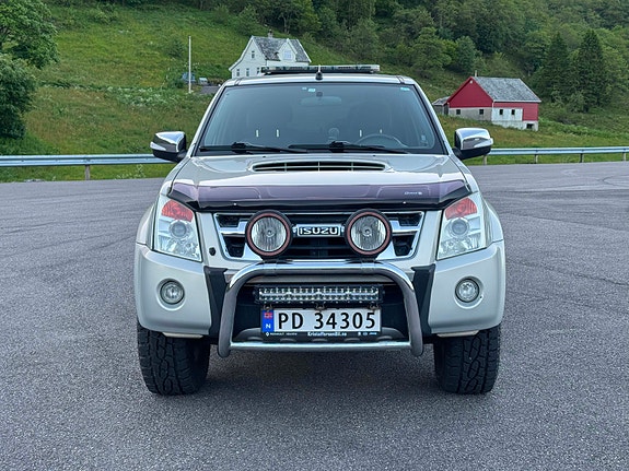 Isuzu D-max 4 of 5