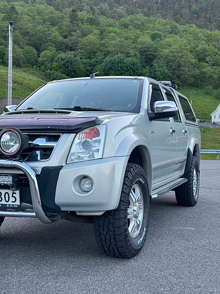 Isuzu D-max 3 of 5