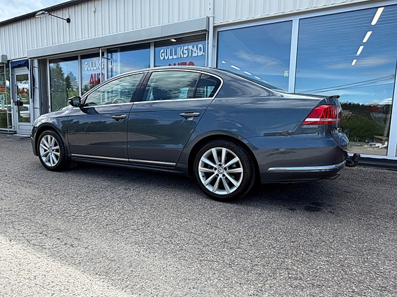 Volkswagen Passat 3 of 5