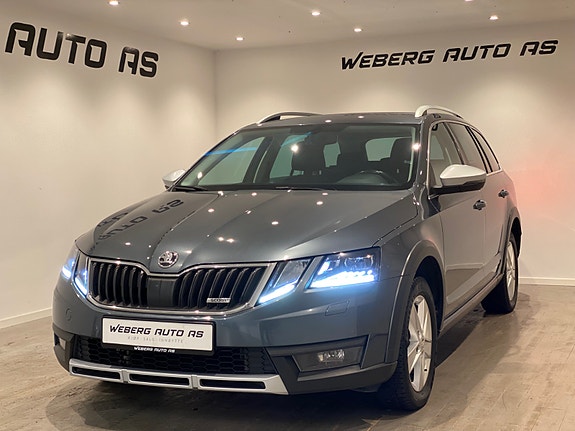 Skoda Octavia Scout 2 of 5