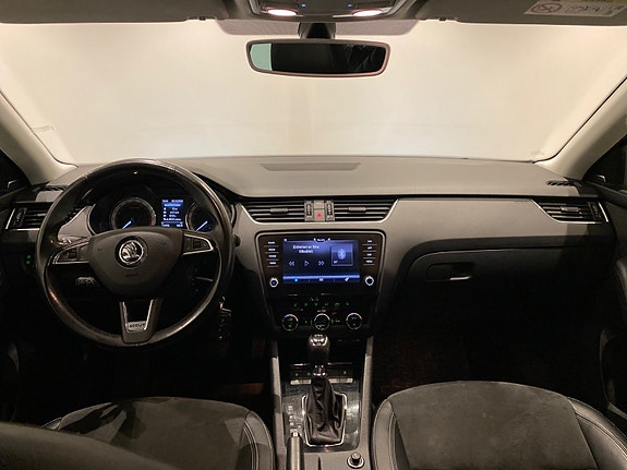 Skoda Octavia Scout 18 of 30