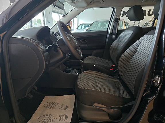 Skoda Fabia 11 of 21
