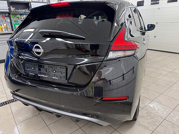 Nissan Leaf 6 of 30
