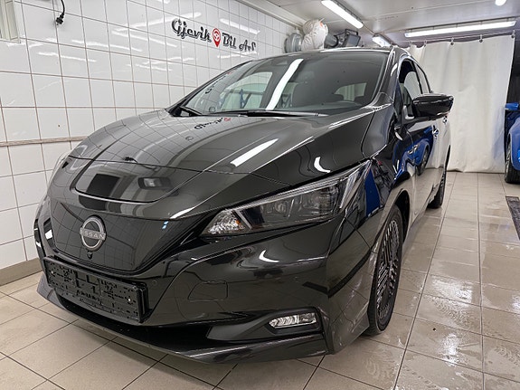 Nissan Leaf 2 of 30