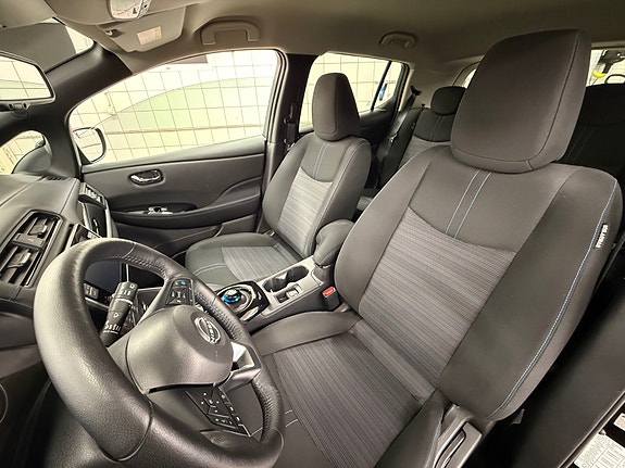 Nissan Leaf 18 of 30