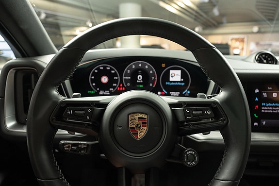 Porsche Cayenne Coupe 23 of 30