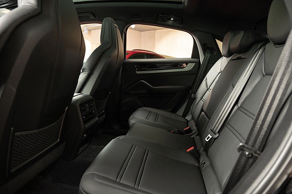 Porsche Cayenne Coupe 20 of 30