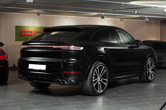 Porsche Cayenne Coupe 7 of 30