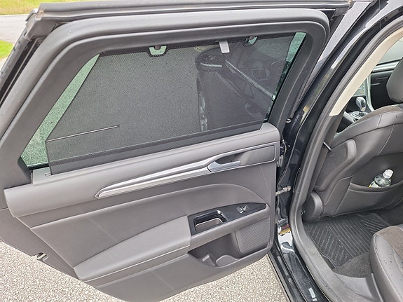 Ford Mondeo 11 of 14