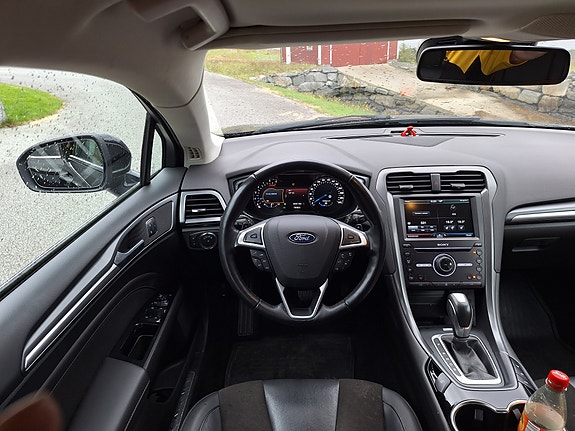 Ford Mondeo 8 of 14