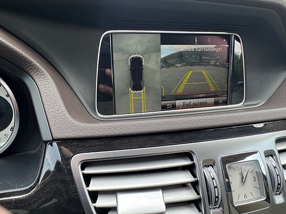 Mercedes-Benz E220 18 of 30