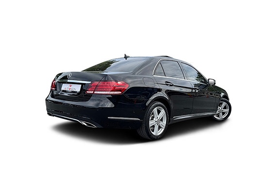 Mercedes-Benz E-Klasse 4 of 5