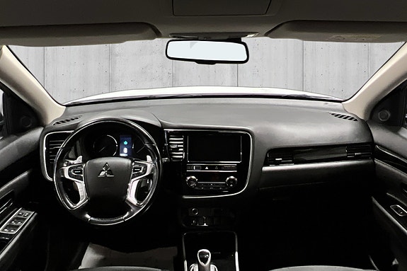 Mitsubishi Outlander 14 of 24