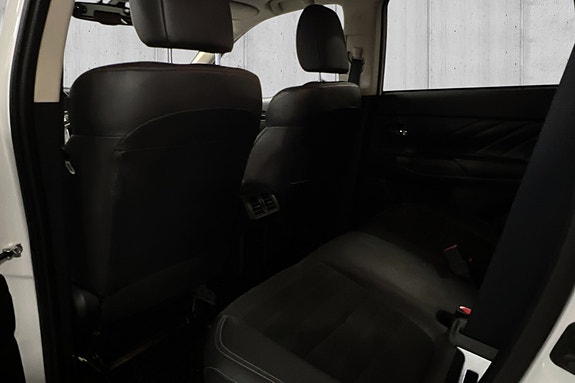 Mitsubishi Outlander 13 of 24