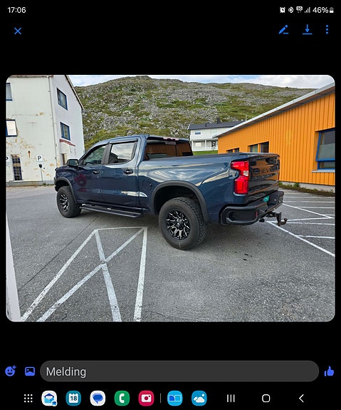 Chevrolet Silverado 3 of 5