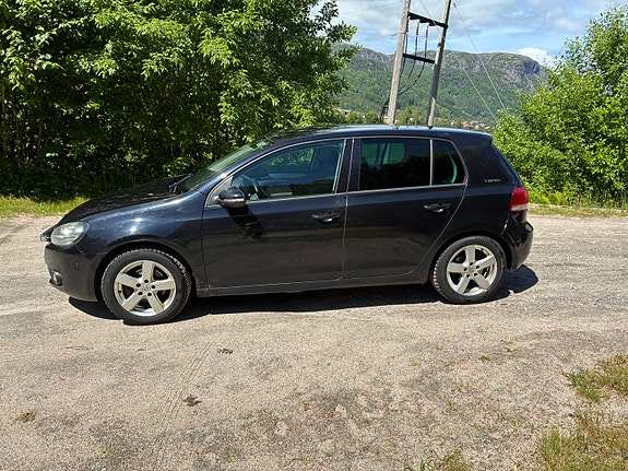Volkswagen Golf VI 2 of 5
