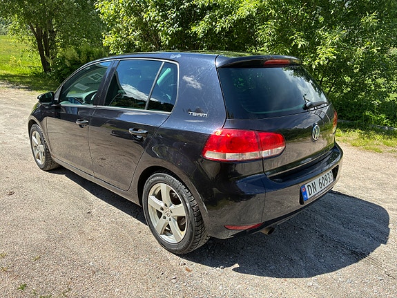 Volkswagen Golf VI 4 of 5