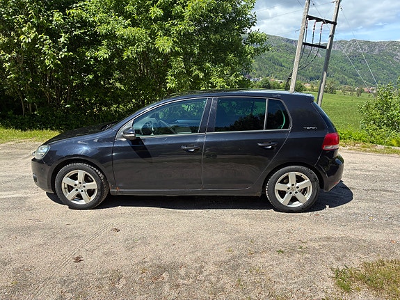 Volkswagen Golf VI 3 of 5