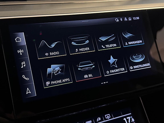 Audi e-tron 16 of 29