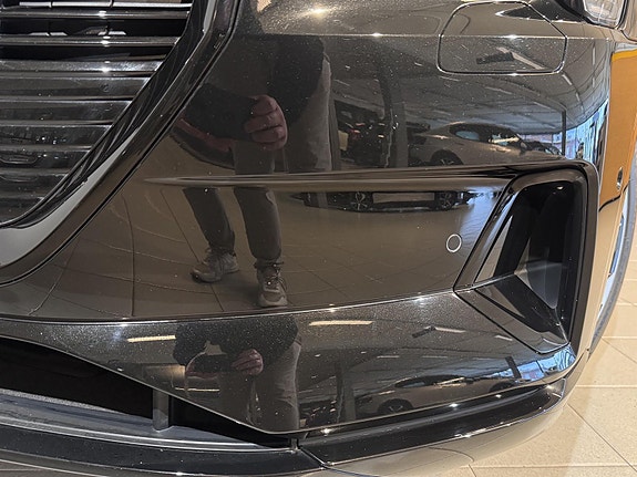 Audi e-tron 5 of 29