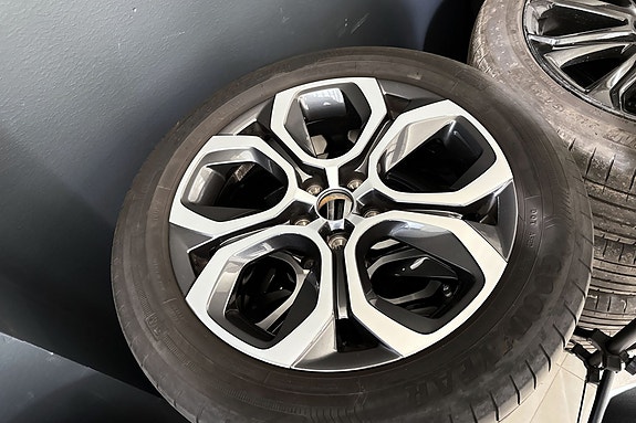 Stilige, moderne aluminiumsfelger med aerodynamisk design.