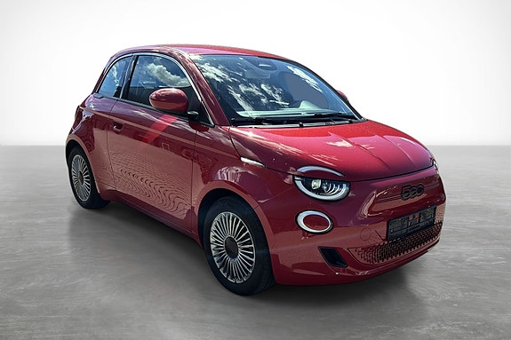 Fiat 500e 3 of 5
