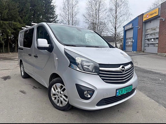 Opel Vivaro 4 of 4