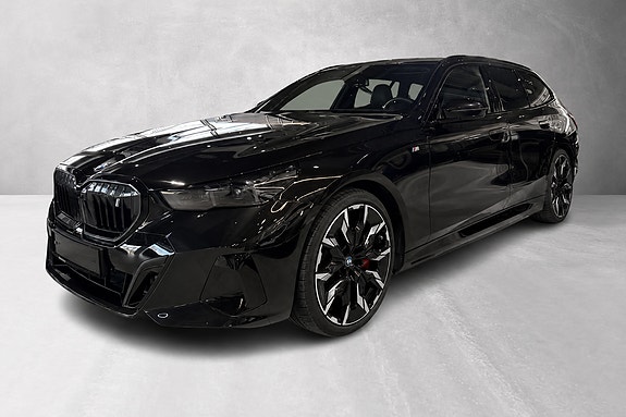 BMW i5 2 of 5