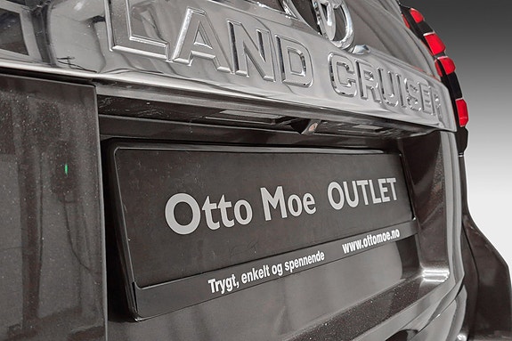 Toyota Land Cruiser 9 of 30